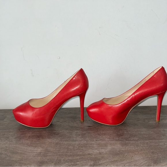 Ladies Nine West Red Patent Leather Stilettos - Picture 5 of 11